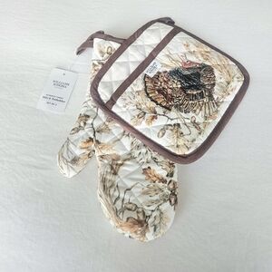 Williams Sonoma Turkey Oven Mitt and Potholder Set in Cream, Brown, Tan
